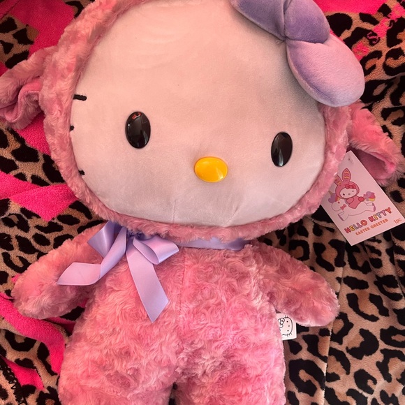Giant hello kitty (s) standing greeter - Picture 5 of 10